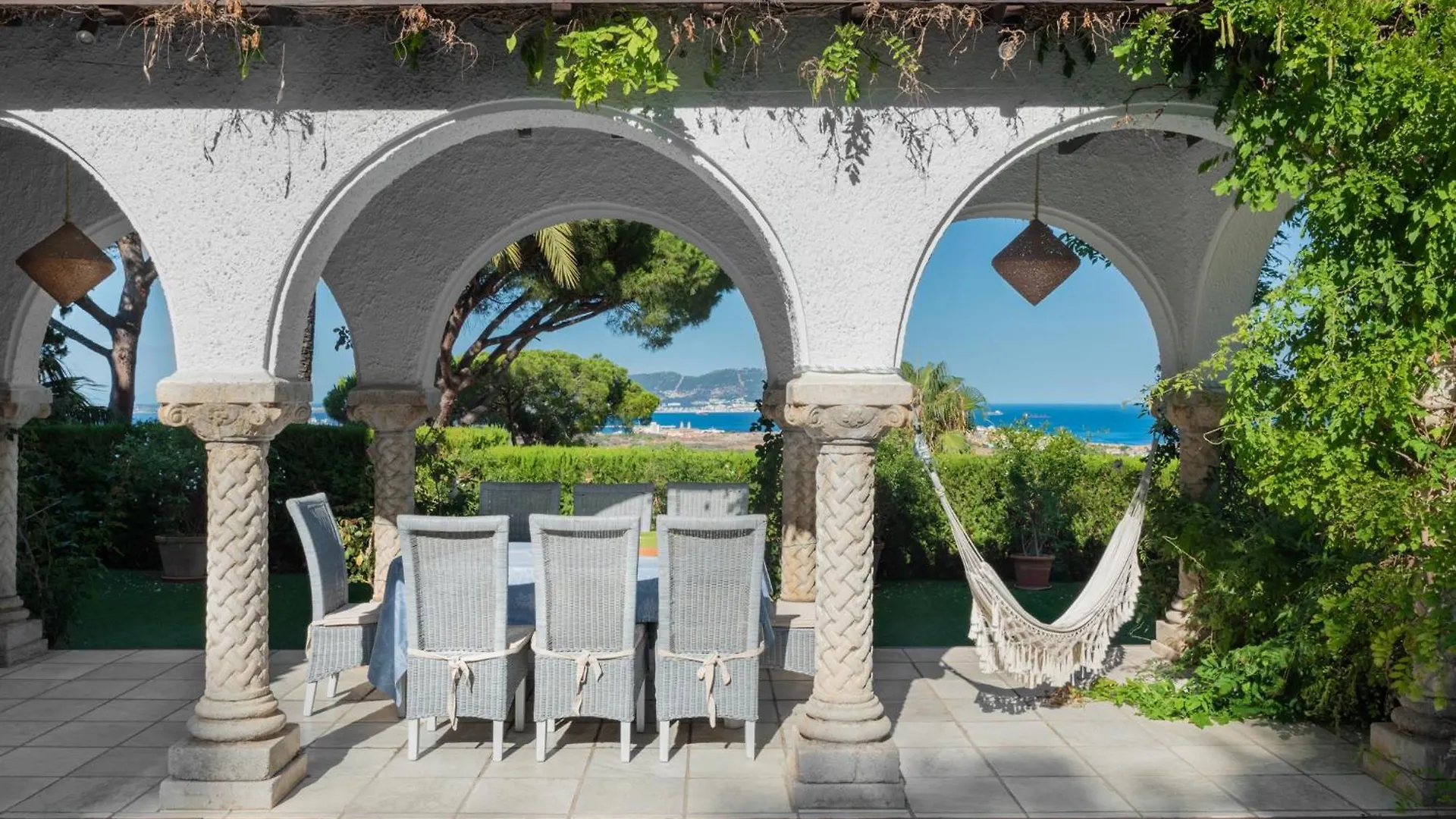 Royal Worthy Luxury Estate The Crown Filming Set Villa Tarifa