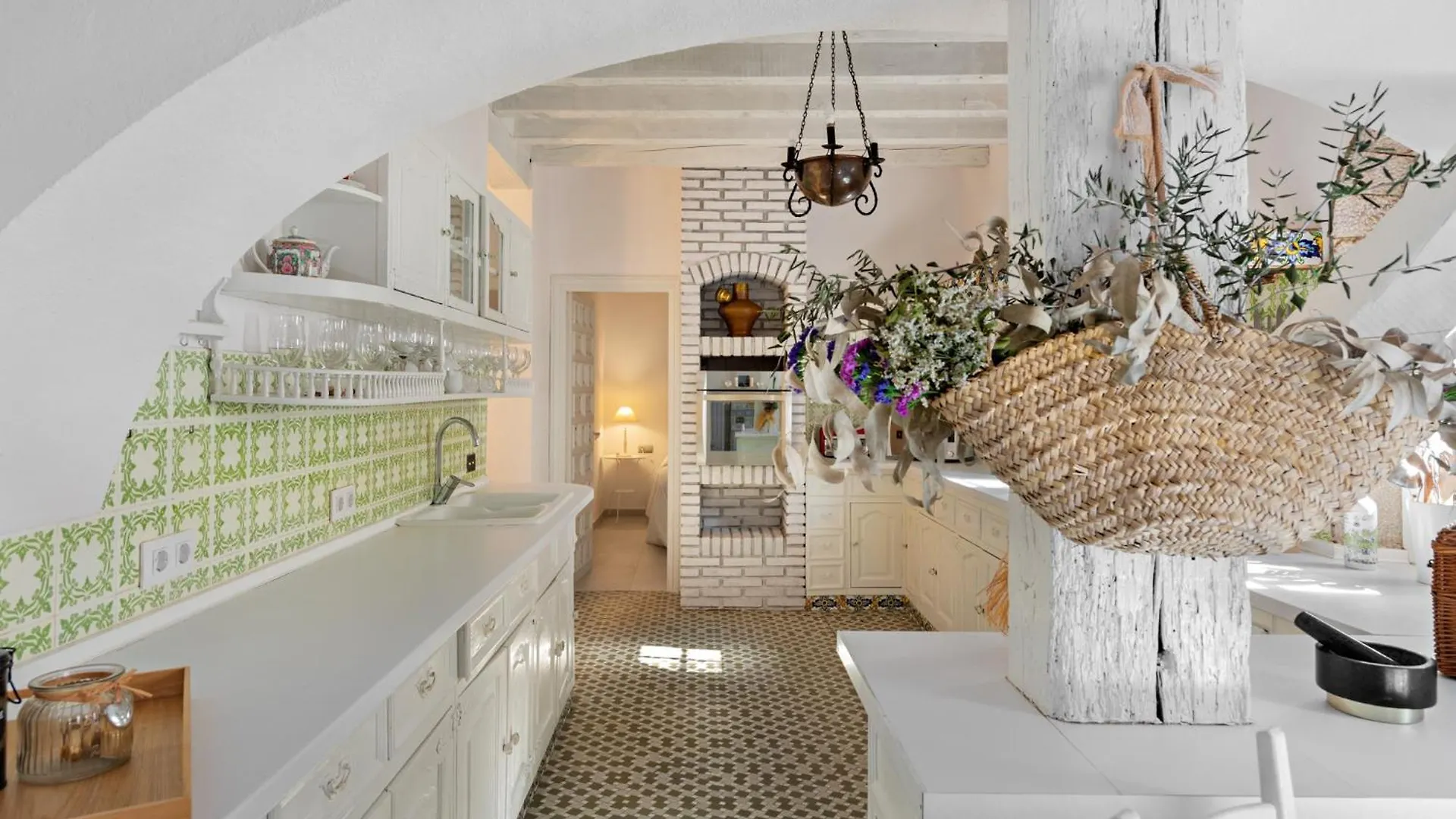 Royal Worthy Luxury Estate The Crown Filming Set Villa Tarifa