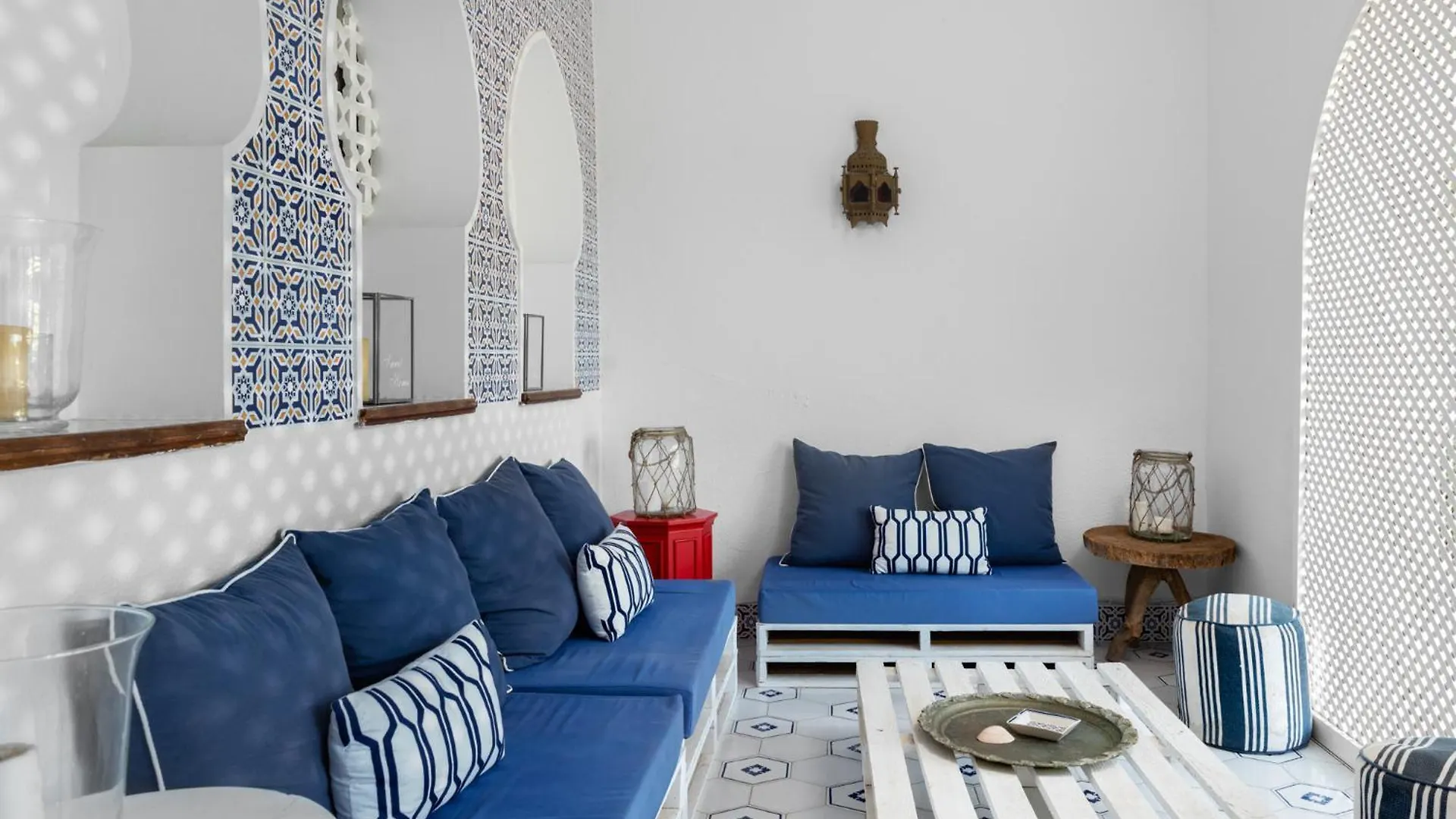 Royal Worthy Luxury Estate The Crown Filming Set Villa Tarifa