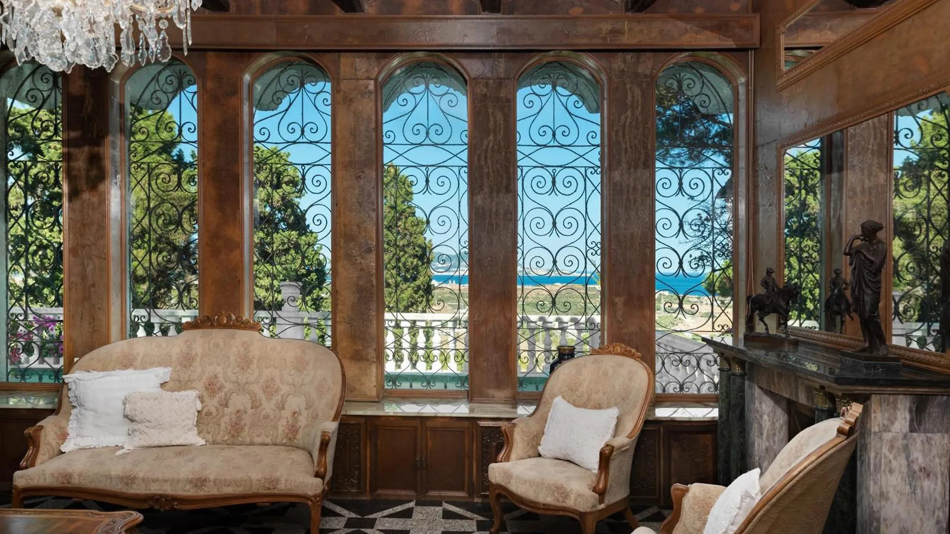 Royal Worthy Luxury Estate The Crown Filming Set Villa Tarifa Spain