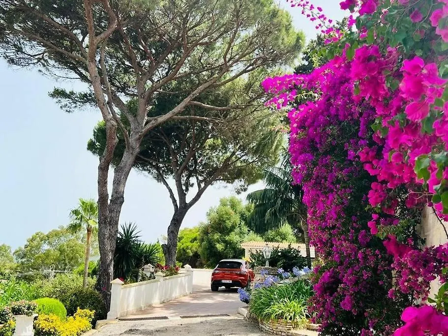 Royal Worthy Luxury Estate The Crown Filming Set Villa Tarifa 0*,